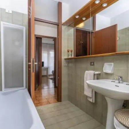 Apartament Casa Stanicic Feletto Umberto